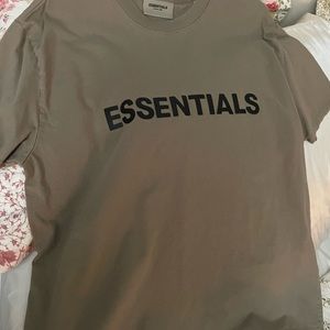 oversized essentials tee shirt size men’s xs